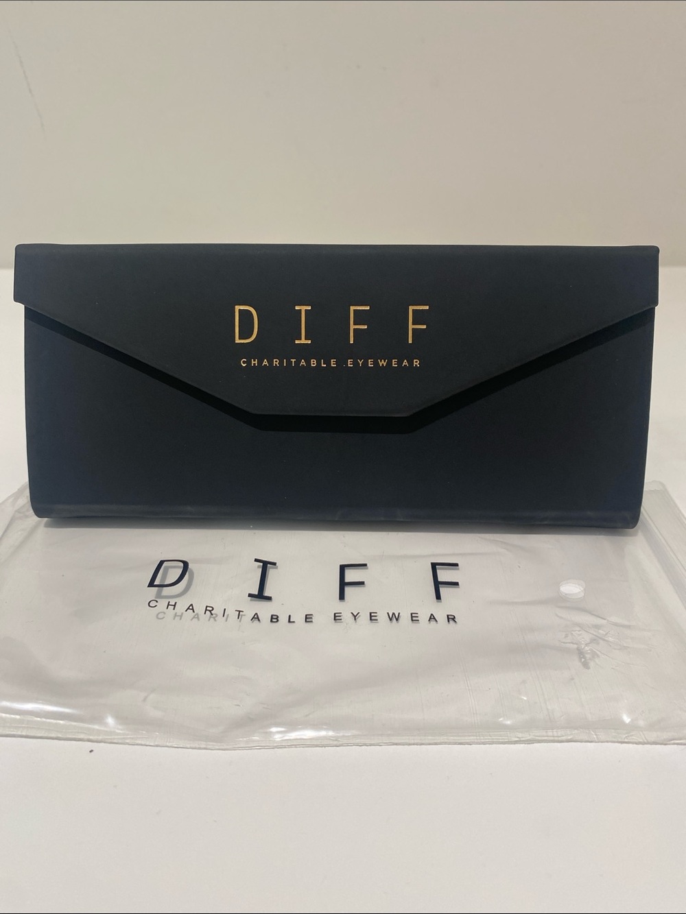 Diff Eyewear Collapsible Black Eyeglass Glasses Case